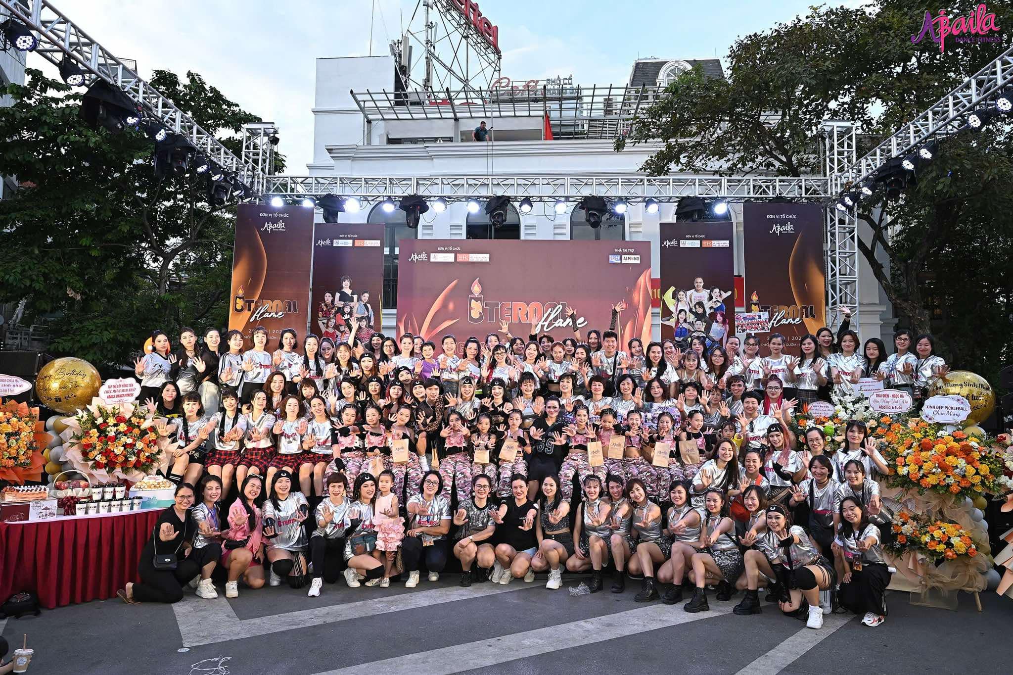 Ảnh tập thể sự kiện