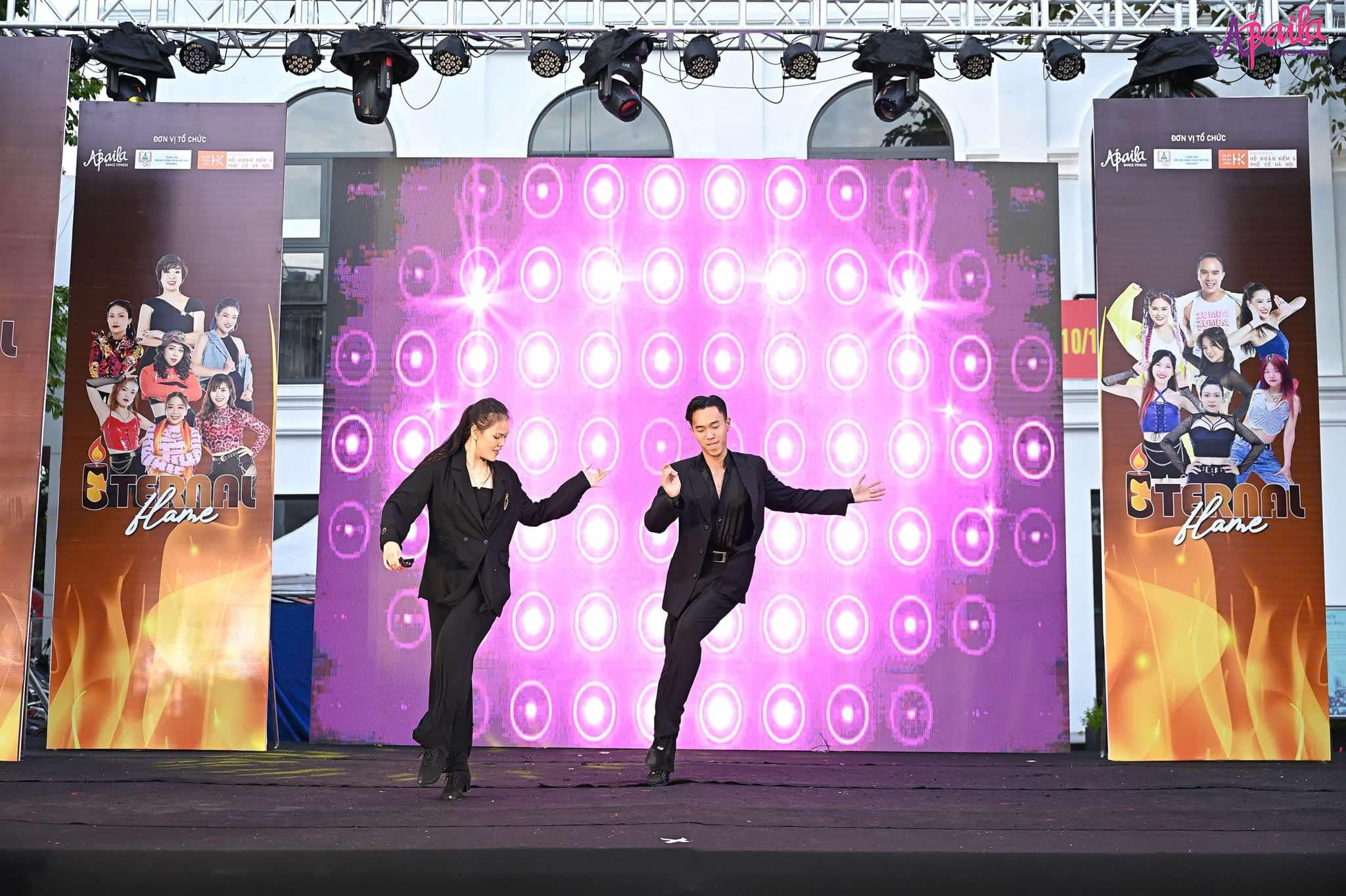 Cặp đôi kiện tướng dancesport quốc Gia Nam Anh - Anh Phương
