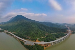 Diện mạo cao tốc Vũng Áng - Bùng