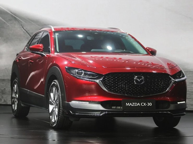 Mazda CX-3 có giá khởi điểm 699 USD dẫn đến ít sự quan tâm.