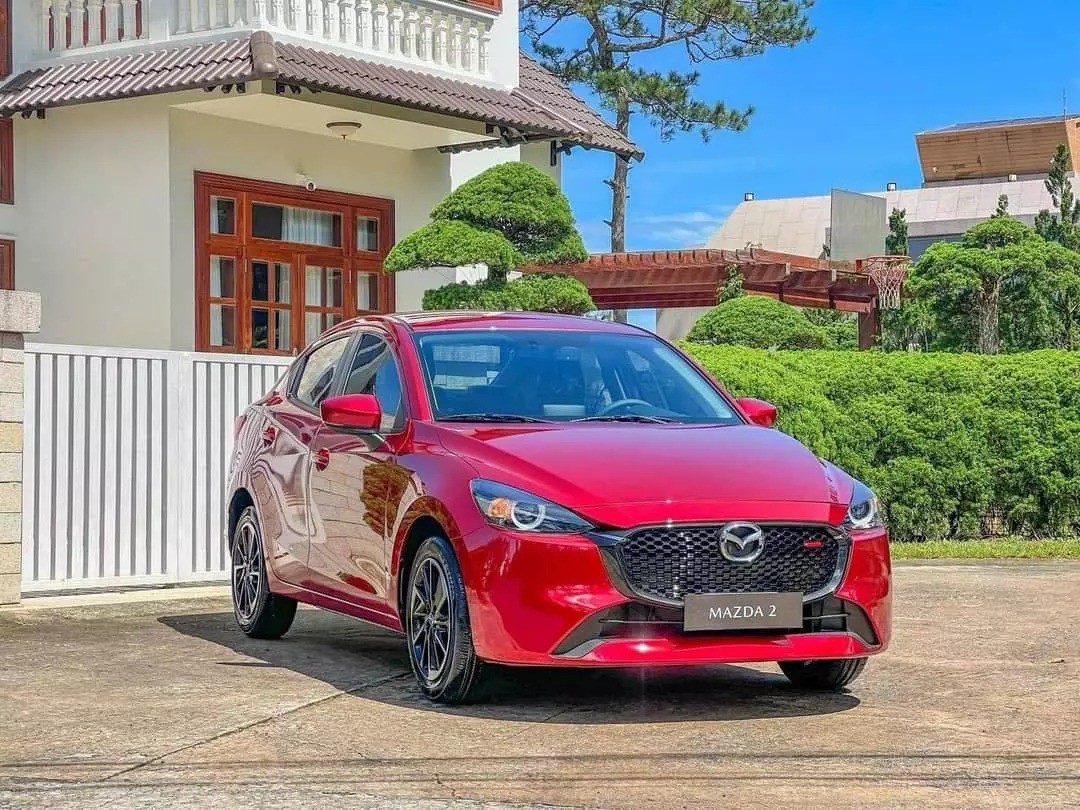 Mazda2 có phong cách thiết kế thời thượng và công nghệ tiên tiến.