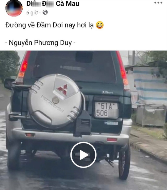 Ô tô gắn bánh xe máy di chuyển trên quãng đường dài hơn 1 km để đến gara sửa chữa