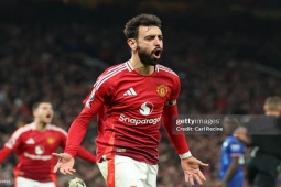 MU đại chiến Chelsea: Thủ quân Fernandes xin lỗi Ten Hag, Van Nistelrooy lo lắng