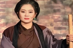 Nghệ sĩ Lê Phương tử vong ở tuổi 35 sau va chạm xe tải