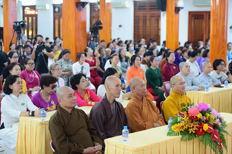 Buổi lễ ra mắt sản phẩm Hương Đất Việt