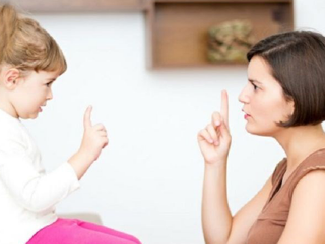 Cha mẹ thông minh không bao giờ cấm trẻ làm 10 điều 'có hại' này