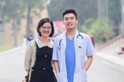 Bạn trẻ - Cuộc sống - Bác sĩ 9X viết sách, lập kênh TikTok phổ cập kiến thức tiếng Anh y khoa