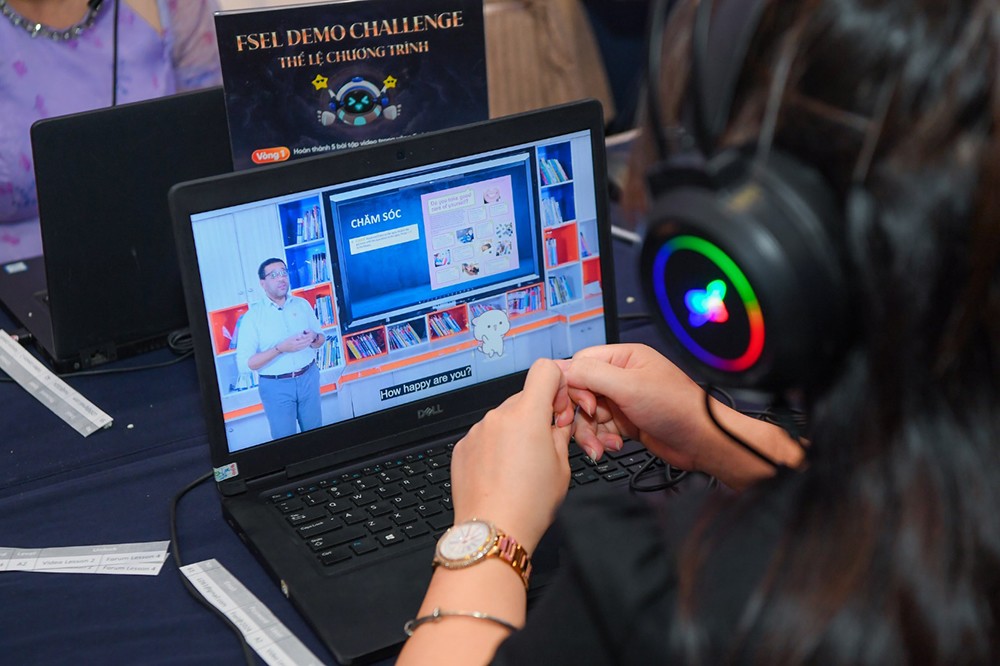 Video bài giảng được thiết kế mang tính tương tác cao