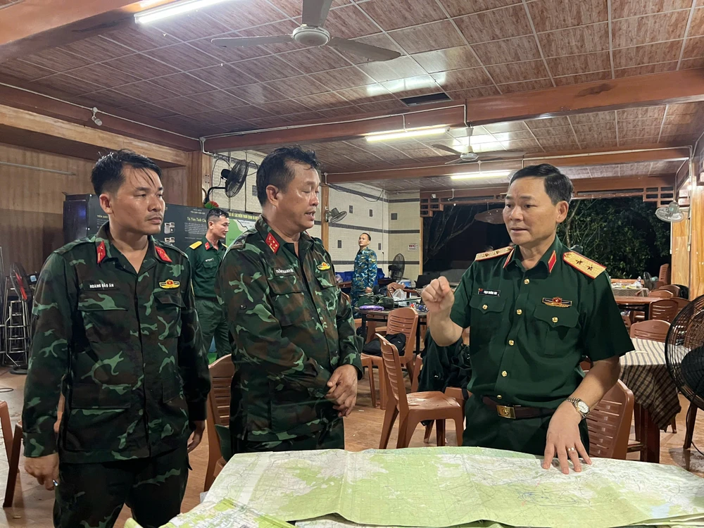Diễn biến tìm kiếm 2 phi công trong vụ rơi máy bay quân sự Yak-130 - 9