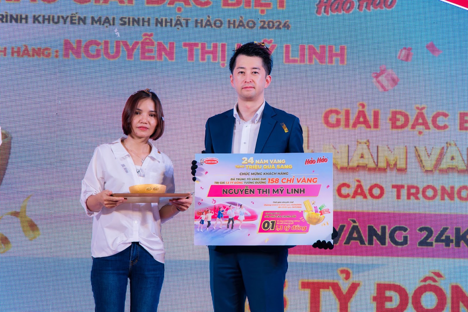 Giải đặc biệt tô vàng 24k trị giá 1.3 tỷ đồng chính thức về tay chủ nhân.