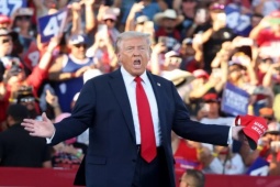 Ảnh hưởng của ông Trump lớn chưa từng thấy, một nước Mỹ mới đang định hình?