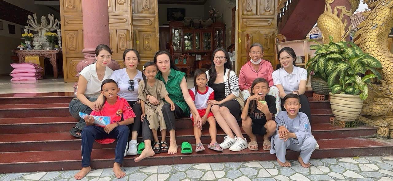 Phượng Chanel âm thầm giúp đỡ và đã tìm được em ruột&nbsp;giúp bé Duyên Hương.