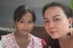 Sao Việt - Phượng Chanel giúp bé gái mồ côi bị bệnh thận tìm lại em ruột thất lạc nhiều năm