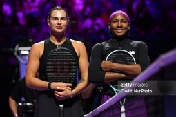 Bán kết WTA Finals: Sabalenka gục ngã trước Gauff, Zheng Qinwen thể hiện bản lĩnh