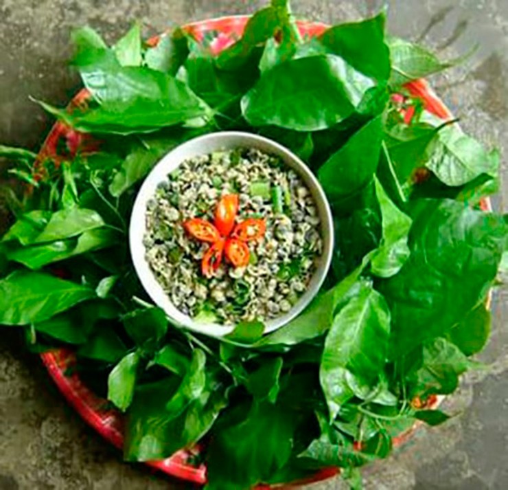 Loại rau này được người dân bản địa chế biến nhiều món như luộc, xào thịt bò, xào tôm hay nấu canh đều rất ngon.&nbsp;
