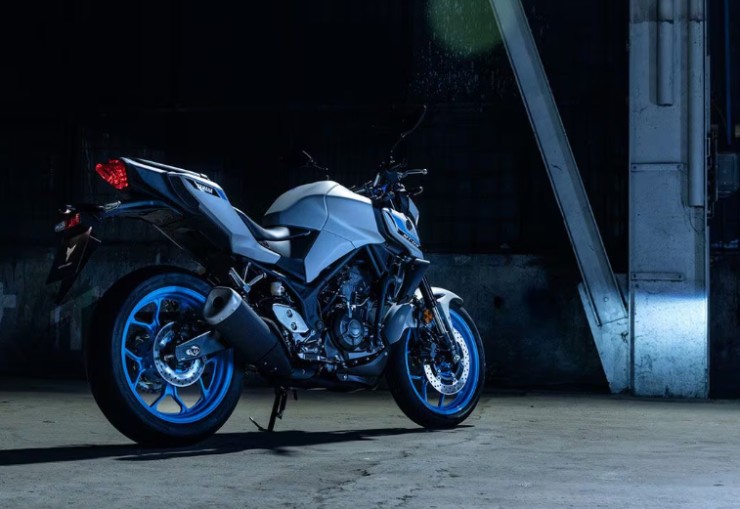 Ngắm bộ đôi 2025 Yamaha MT-07 và MT-03 đẹp lung linh - 1