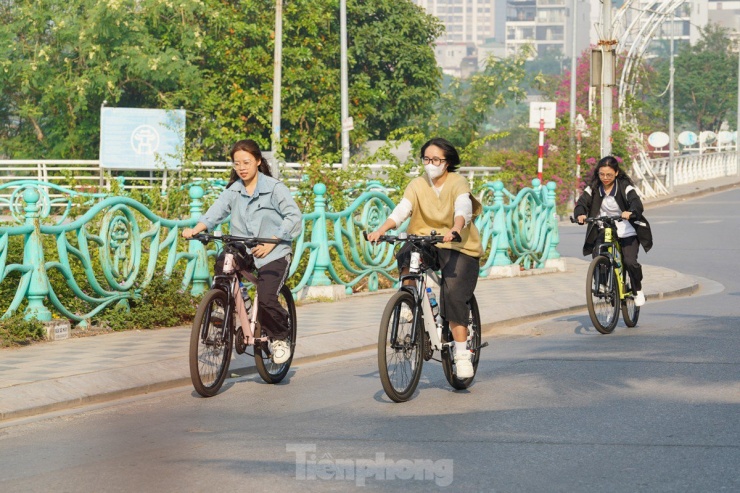 Thay vì lên kế hoạch cho những chuyến du lịch xa xôi, ngày càng nhiều bạn trẻ tìm đến những hoạt động nhẹ nhàng ngay trong lòng thành phố để thư giãn và cân bằng cảm xúc.