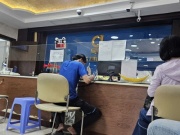 Kinh doanh - Hình ảnh bất ngờ tại Công ty vàng SJC khi giá vàng miếng lao dốc