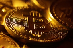 Bitcoin tăng như vũ bão sau chiến thắng của ông Trump, cao nhất lịch sử