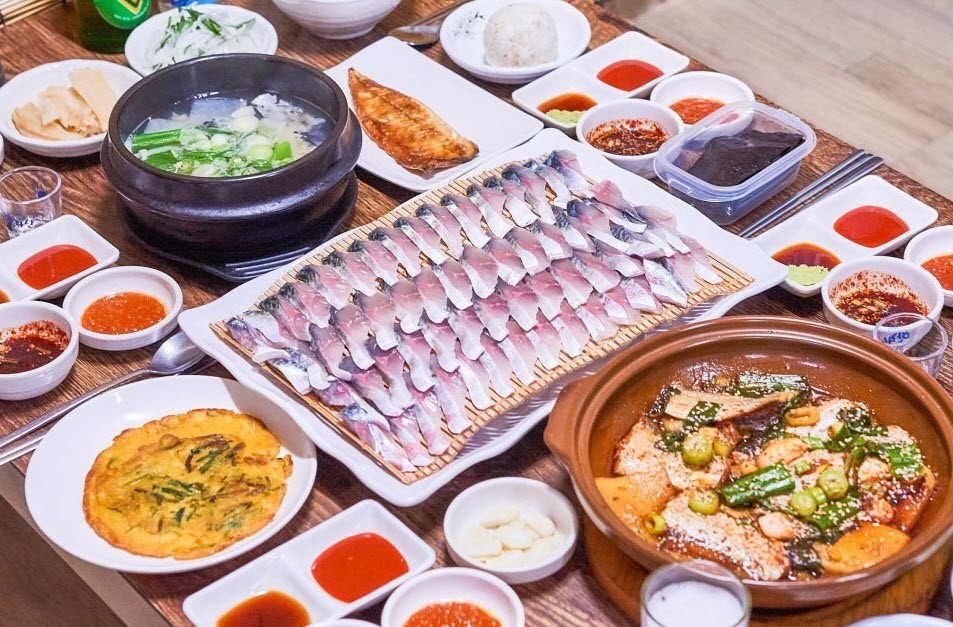 Cá thu rim, sốt mãi cũng chán, hãy thử ngay món sashimi béo ngậy - 8