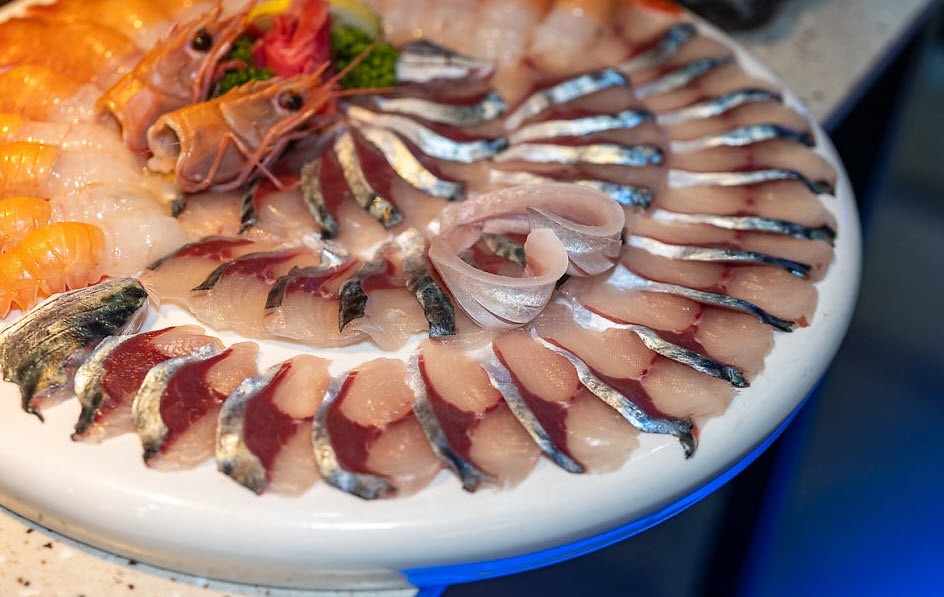 Cá thu rim, sốt mãi cũng chán, hãy thử ngay món sashimi béo ngậy - 4