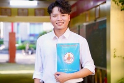 Bạn trẻ - Cuộc sống - Thầy Quyết 'đồng nát' được vinh danh