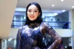 Kỳ Duyên gây tranh cãi khi mặc áo ren lộ nội y ở Miss Universe