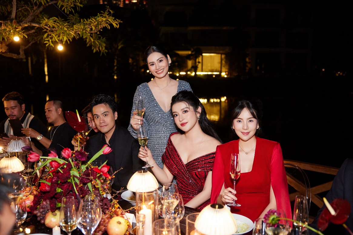 ​Á hậu Huyền My - MC Mai Ngọc dự tiệc mừng 11 năm thành lập thương hiệu SOHEE - 6