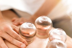 Sức khỏe đời sống - Người phụ nữ thành ngọn đuốc sống khi dùng cồn giác hơi