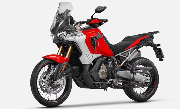 8. MV Agusta LXP Enduro Veloce có thiết kế đẹp mắt và vành bánh xe 21-inch, mang lại khả năng chạy vượt địa hình tốt. Động cơ 3 xi lanh thẳng hàng, dung tích 931cc, cho công suất tối đa 124 mã lực tại 10.000 vòng/phút.