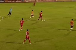 Video bóng đá Hà Tĩnh - HAGL: Nối dài mạch bất bại (V-League)