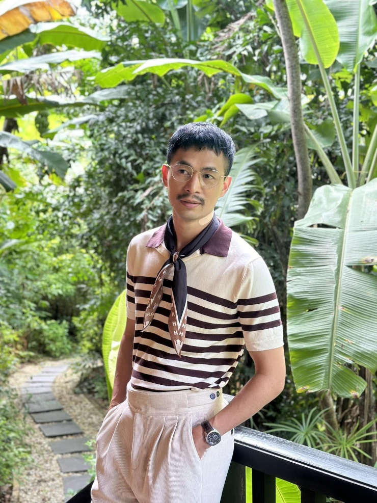 Tạo hình điệu đà&nbsp;của Dũng "kính" trong “Độc Đạo”.