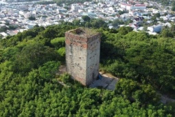 Tin tức trong ngày - 'Xơ xác' di tích Lầu ông Hoàng ở Phan Thiết