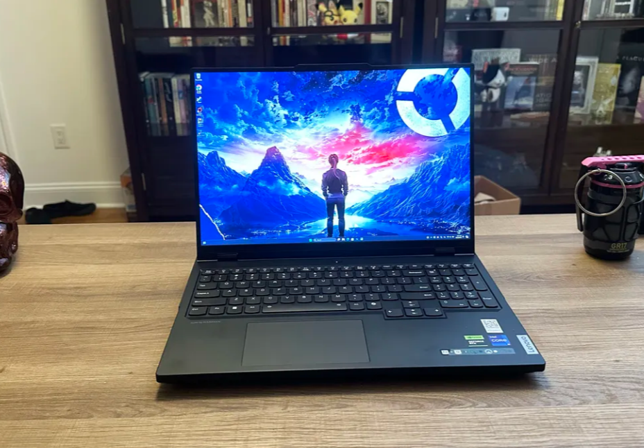 Lenovo Legion Pro 7i (Gen 9).