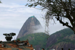 Thế giới - Brazil huy động quân đội, xe bọc thép và tàu hải quân bảo vệ thượng đỉnh G20