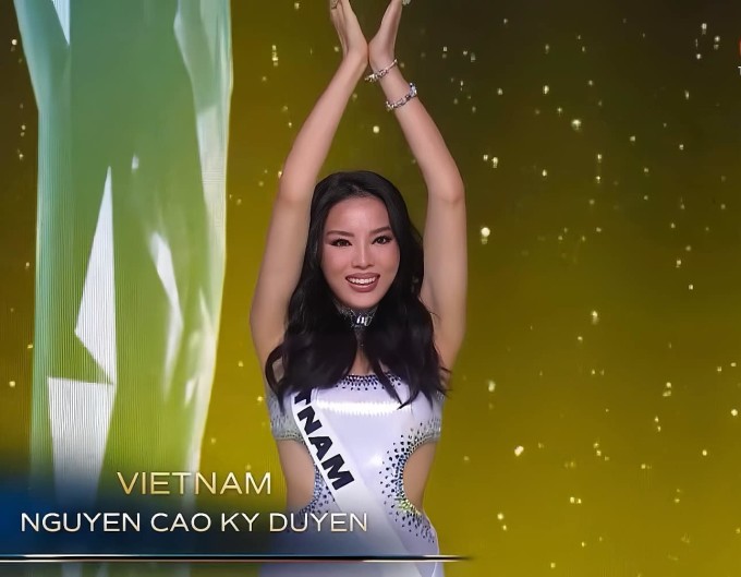 Khoảnh khắc Kỳ Duyên vào top 30.