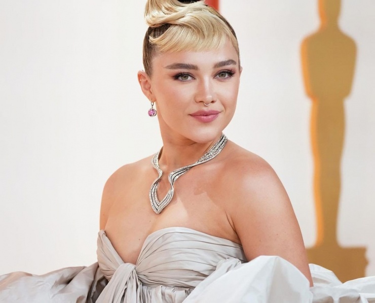 Năm 2019 đánh dấu sự bùng nổ của Florence Pugh khi cô tham gia nhiều dự án đa dạng, được đánh giá cao. Cô thủ vai nữ đô vật chuyên nghiệp Saraya “Paige” Knight trong phim 