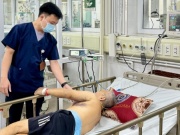 Sức khỏe đời sống - Cụ ông mất một nửa lượng máu vì sốt xuất huyết