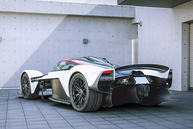 Siêu phẩm triệu USD Aston Martin Valkyrie lên sàn đấu giá - 5