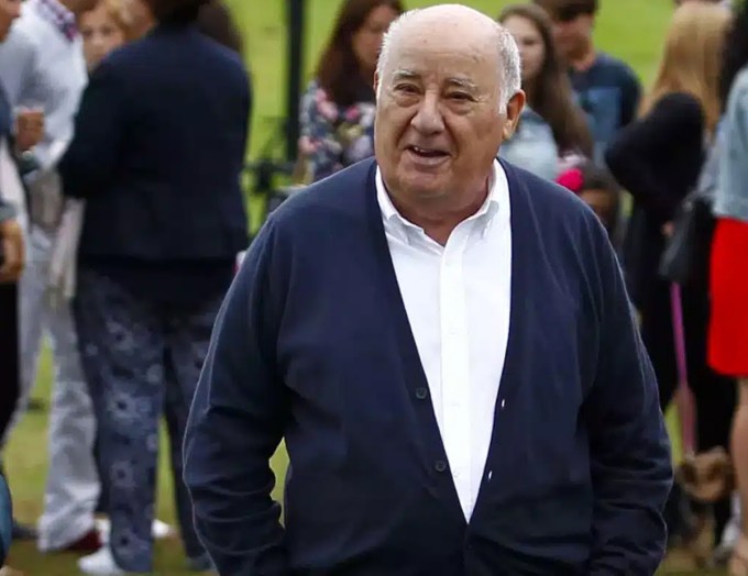 Tỷ phú Amancio Ortega Gaona - người sáng lập thương hiệu thời trang giá rẻ Zara.