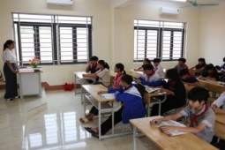 Lớp học vắng 5 học sinh sau buổi chiều tắm sông định mệnh