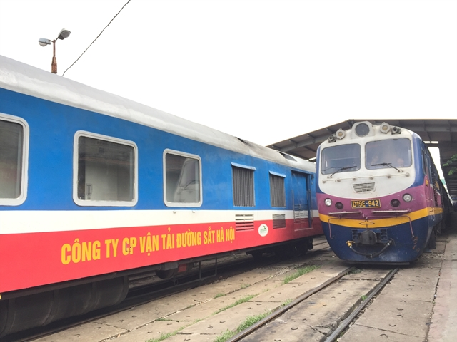 Các cách mua vé tàu Tết 2025 chính thức: Người dân lưu ý tránh nạn phe vé, lừa đảo - 1