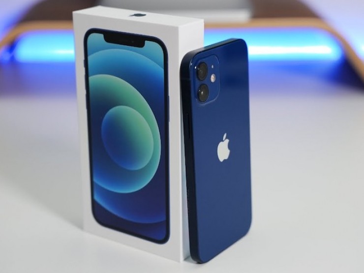 Giá iPhone 12 tháng 11/2024: Giảm giá 50%, dọn kệ đón Tết 2025