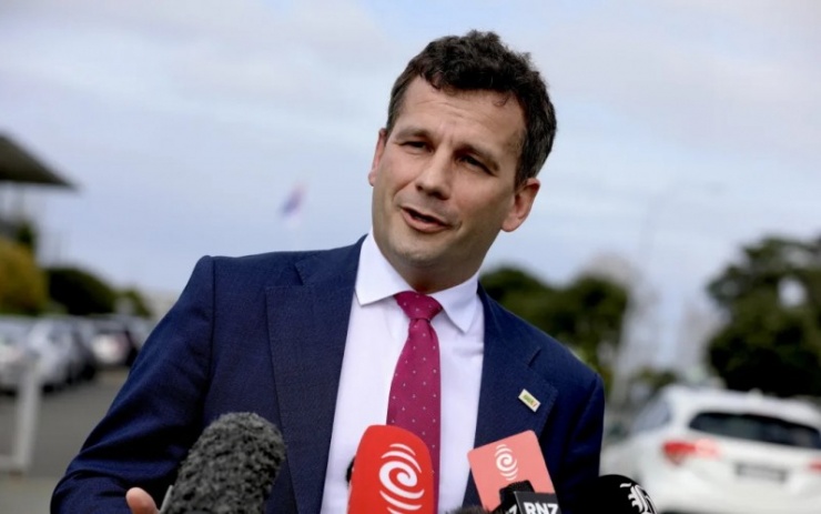 Lãnh đạo đảng ACT New Zealand David Seymour muốn điều chỉnh lại cách giải thích “Hiệp ước Waitangi”. Ảnh: RNZ.