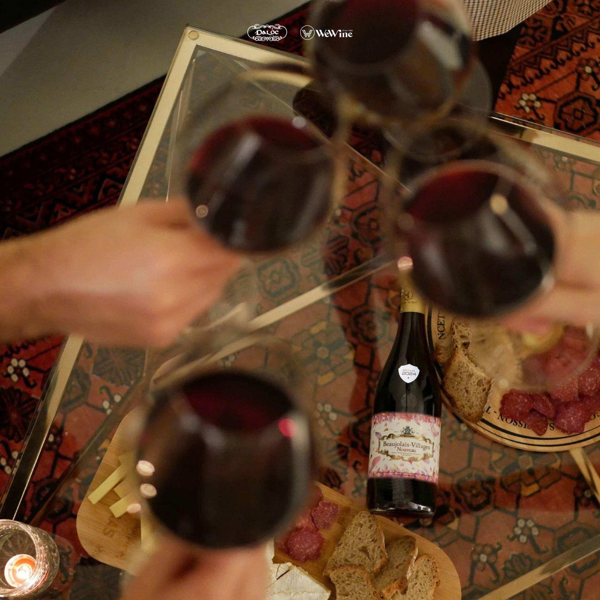 Lễ hội vang tươi Beaujolais Nouveau diễn ra thường niên vào thứ 5, tuần thứ 3 của tháng 11