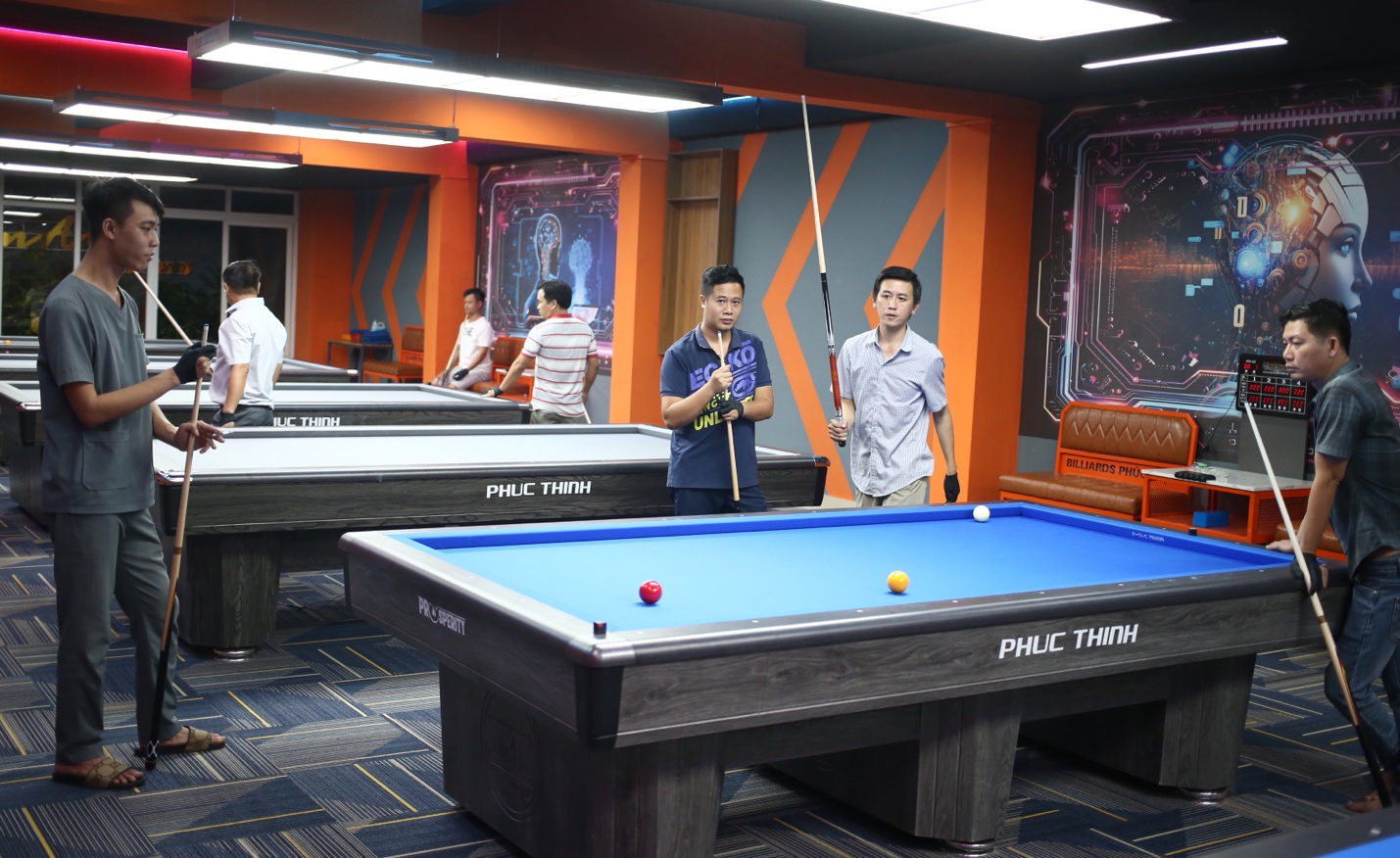 Khu vực carom với dàn 3C Phúc Thịnh được chính người Việt Nam sản xuất.