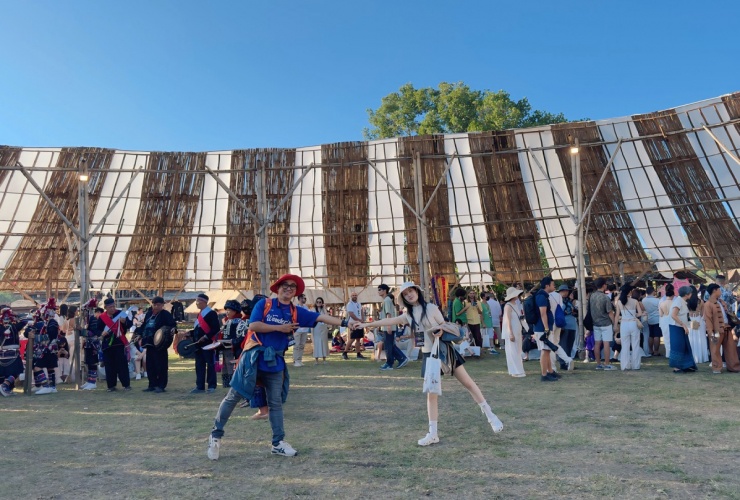 Khách Việt trải nghiệm thả đèn trời ở Chiang Mai - 2