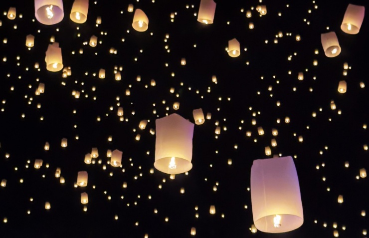 Khách Việt trải nghiệm thả đèn trời ở Chiang Mai - 9