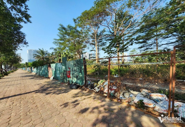 Xót xa cảnh công viên &#39;đắp chiếu&#39; 10 năm ở Hà Nội, mệnh lệnh phải xong trước Tết - 5