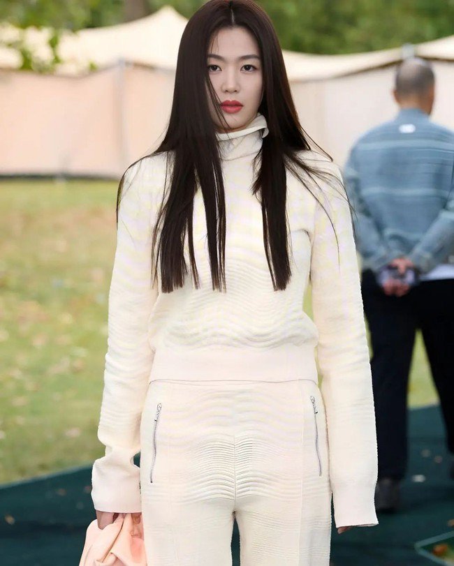 Thói quen giữ da không nếp nhăn của ba sao Hàn tuổi tứ tuần - 3